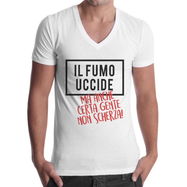 T-Shirt Uomo Scollo V FUMO UCCIDE
